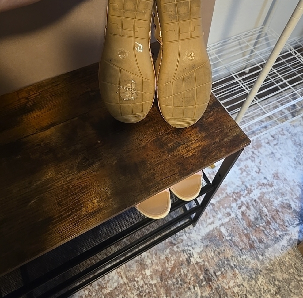 Tan Women's Shoes with Cut-Out Design - Picture 3 of 5